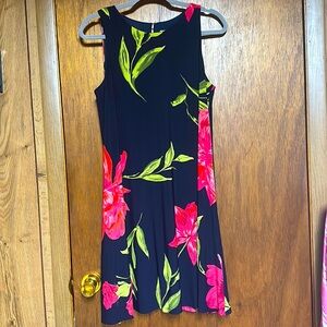 Anne Klein beautiful floral dress❤️